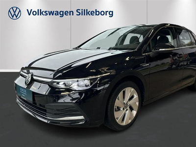 VW Golf VIII 1,5 eTSi 150 Style DSG 5d