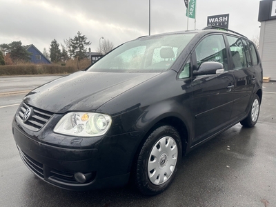 VW Touran 1,6 Trendline 5d