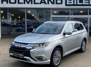 Mitsubishi Outlander 2,4 PHEV Intense CVT 4WD