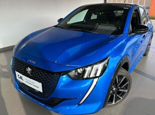 Peugeot e-208 50 GT Sky