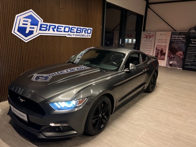 Ford Mustang 2,3 EcoBoost Fastback 2d