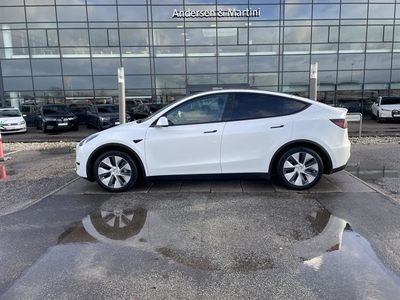 Tesla Model Y EL Standard Range Anhængertræk 299HK 5d Aut.