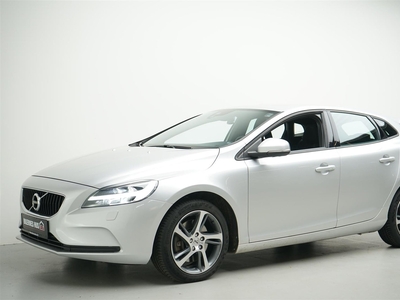 Volvo V40 2,0 D3 150 Momentum aut. 5d