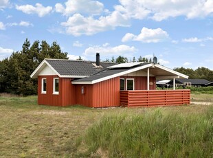 Indbydende sommerhus. Skøn terrasse og moderne indrettet hus