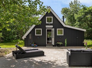 Hyggeligt sommerhus på idyllisk naturgrund i Lodberg Hede