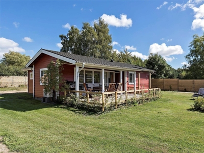 Hyggeligt autentisk sommerhus midt i den dejlige Geopark Odsherred, tæt på dejlig sandstrand.