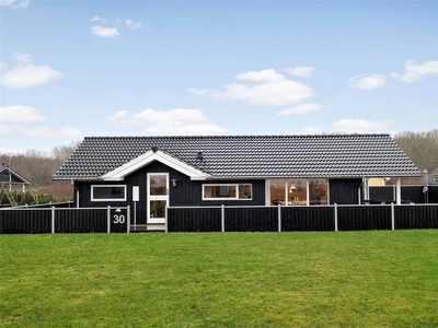 Hyggeligt sommerhus med kæmpe solterrasse