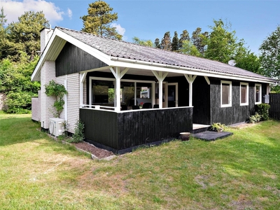 Hyggeligt sommerhus tæt på stranden