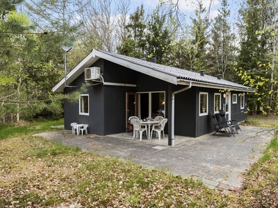 Hyggeligt sommerhus i roligt område ved Kattegatkysten