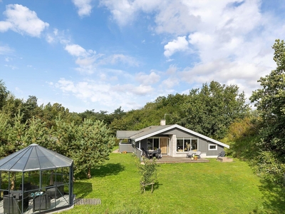 Dejligt sommerhus i naturskønt område