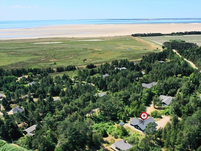 Nyopført kvalitetssommerhus nær Sønderstrand