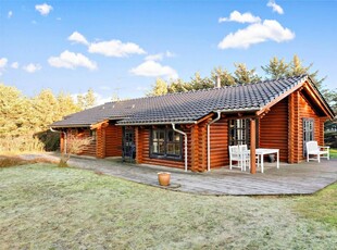 Charmerende bjælkehus med spa, sauna og stor solterrasse