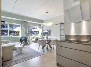 151D0852 Thoravej 10, 1. 2. - Moderne ejerlejlighed med fantastisk beliggenhed, altan, elevator og privat