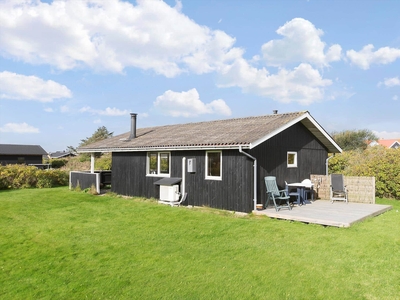 Hyggeligt sommerhus på lukket vej i Nr. Lyngby