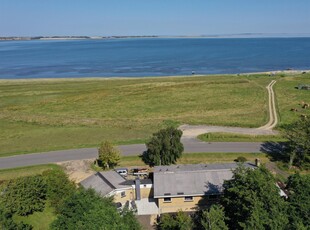 Sommerhus - 8 personer - Strandgaden