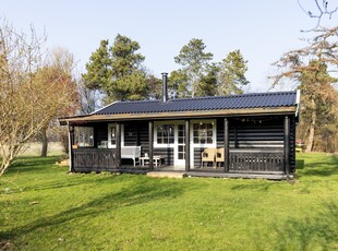 FLOT SOMMERHUS TÆT PÅ EN AF FYNS SKØNNESTE STRANDE