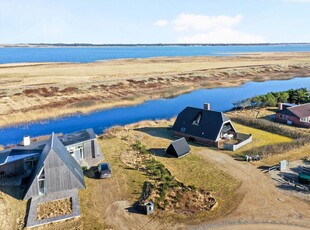 Lyst og indbydende sommerhus i første parket til Nationalpark Thy