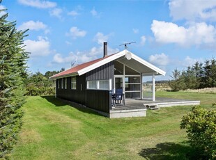 Hyggeligt sommerhus på fredfyldt grund i Grønhøj