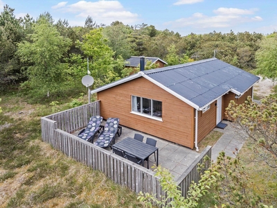 Hyggeligt sommerhus på ugeneret naturgrund i Lodberg Hede