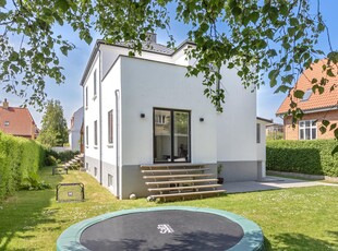 14524048 Egholmvej 58 - GENNEMRENOVERET VILLA MED PLADS TIL TO GENERATIONER