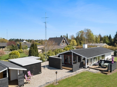 Skønt sommerhus i eftertragtet område i gåafstand til Marielyst torv og badestrand