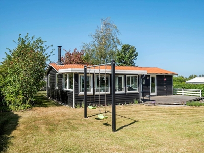 Renoveret sommerhus på Nordals tæt ved skøn sandstrand