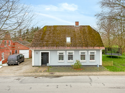 719925 Hovedgaden 48 - STORT HUS I AGERSKOV!