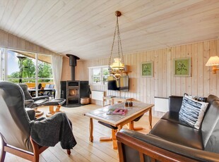 Charmerende sommerhus med spa og sauna – lige midt i Bork Havn