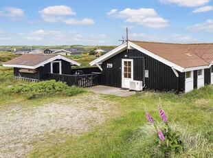 Helårsisoleret sommerhus i naturskønne Bjerregård