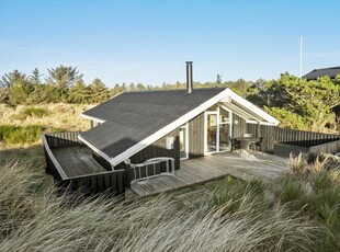 Hyggeligt sommerhus med skønne terrasser og kort afstand til Saltum Strand