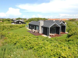 Nær både strand og Blokhus bymidte