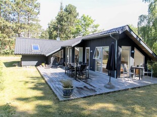 Skønt sommerhus med dejlig beliggenhed