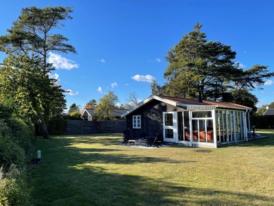 Dejligt sommerhus med god stil. Tæt på Saksild strand