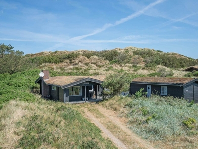 Ældre og meget hyggeligt sommerhus.