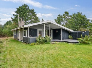 ÆGTE SOMMERHUSSTEMNING FÅ SKRIDT FRA ELSEGÅRDE STRAND