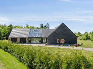 487-1604 Degnevænget 90, Bjergby - Luksuriøs Liebhaverbolig med naturskøn udsigt