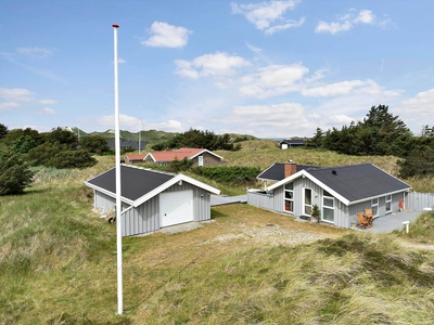 Atmosfærefyldt sommerhus nær Saltum Strand