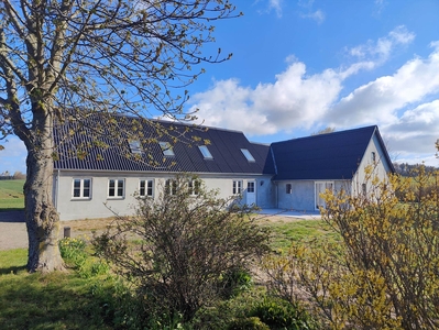 Lækkert hus på landet - tæt på Dueodde Strand