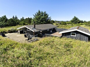 Pænt og velholdt sommerhus i roligt område tæt på Vesterhavet.