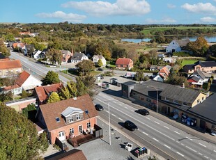 726745 Hoptrup Hovedgade 72 - Indflytningsklar ejendom med flotte detaljer