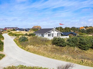 Sommerhus 6 personer Hjelmevej 6854 Henne Strand