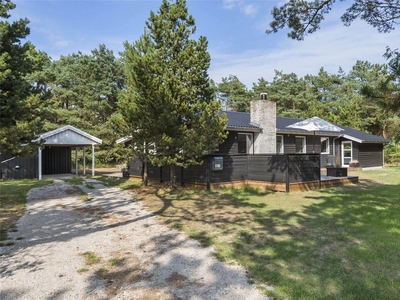 Dejligt sommerhus på rolig grund i Blåvand