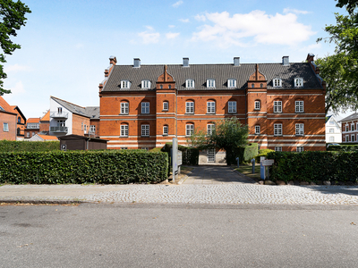 700-0045 Stjernholmsgade 19, st. 3. - Arentzens Minde - 15 nyrenoverede lejligheder til leje i markant ejendom ce