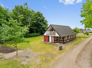 BINDINGSVÆRKSHUS I ROLIGE OG NATURSKØNNE OMGIVELSER