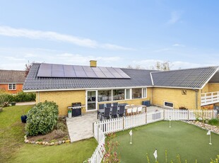 VELDISPONERET VILLA PERFEKT TIL LIVSNYDERNE