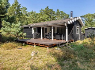 Dejligt sommerhus ved Dueodde sandstrand og med adgang til fælles pool i Dueodde Feriepark