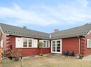 Sommerhus - 8 personer - Fyrreskrænten