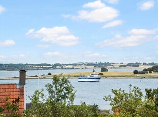 Hyggeligt sommerhus på Sydfyn med panoramaudsigt over havet