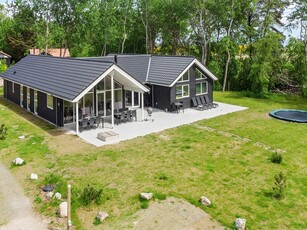 Sommerhus 18 personer Btlundvej Marielyst 4873 Vggerlse