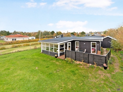 Vestre Strandvej 39, Skødshoved Strand, 8420 Knebel